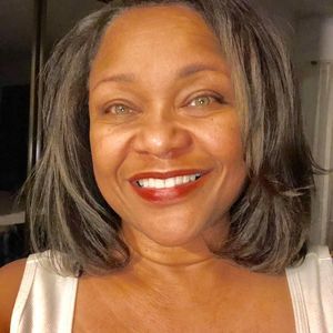 Meet your Posher, Eve